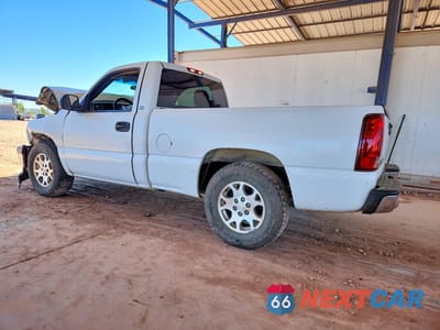 Drugie zdjęcie samochodu z przodu: 1999 CHEVROLET SILVERADO C1500 VIN:1GCEC14W7XZ117226 - miniatura