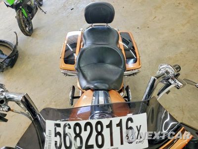 Piąte zdjęcie samochodu w środku: 2008 HARLEY-DAVIDSON FLHTCUI 105TH ANNIVERSARY EDITION VIN:1HD1FC4458Y642856 - miniatura