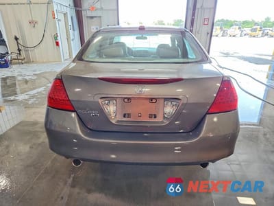 Zdjęcie 6 z 12 samochodu: 2006 HONDA ACCORD EX VIN:1HGCM665X6A008070 - miniatura