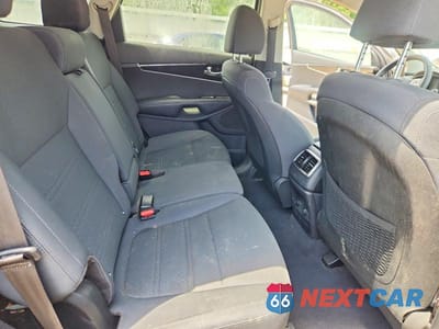 Zdjęcie 11 z 13 samochodu: 2019 KIA SORENTO LX V6 VIN:5XYPGDA57KG522746 - miniatura