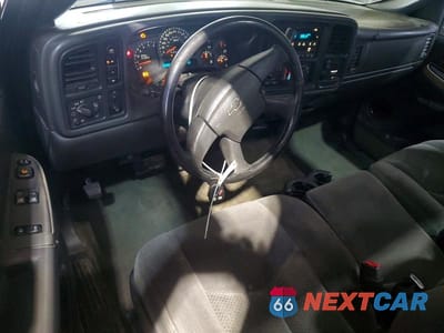 Zdjęcie 8 z 12 samochodu: 2004 CHEVROLET SILVERADO K1500 VIN:1GCEK14T44E186578 - miniatura