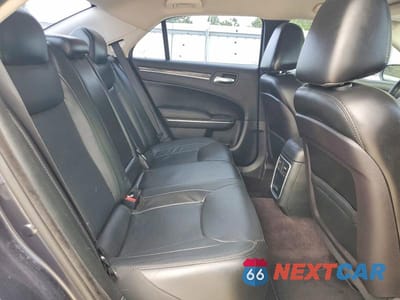 Zdjęcie 10 z 12 samochodu: 2016 CHRYSLER 300 LIMITED VIN:2C3CCAAGXGH298590 - miniatura