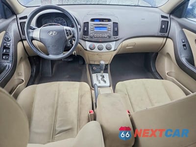 Zdjęcie 8 z 12 samochodu: 2010 HYUNDAI ELANTRA GLS VIN:KMHDU4AD3AU160572 - miniatura