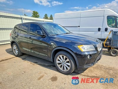 Czwarte zdjęcie samochodu z boku: 2013 BMW X3 XDRIVE28I VIN:5UXWX9C50D0A21956 - miniatura