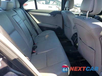 Zdjęcie 10 z 12 samochodu: 2008 MERCEDES-BENZ C 300 VIN:WDDGF54X18F041964 - miniatura