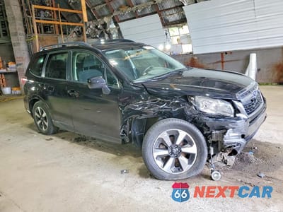 Czwarte zdjęcie samochodu z boku: 2018 SUBARU FORESTER 2.5I PREMIUM VIN:JF2SJAGCXJH563993 - miniatura