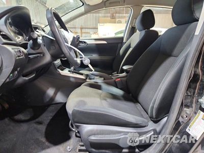 Zdjęcie 7 z 12 samochodu: 2019 NISSAN SENTRA S VIN:3N1AB7AP7KY216507 - miniatura