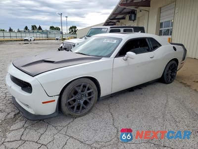 2016 DODGE CHALLENGER R 2C3CDZFJ5GH323010 - główne zdjęcie licytacji z USA - miniatura