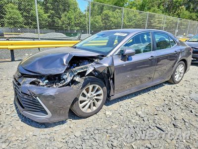 2022 TOYOTA CAMRY LE 4T1C11AK5NU004203 - główne zdjęcie licytacji z USA - miniatura