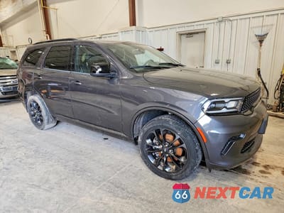 Czwarte zdjęcie samochodu z boku: 2023 DODGE DURANGO SXT VIN:1C4RDJAG0PC657466 - miniatura