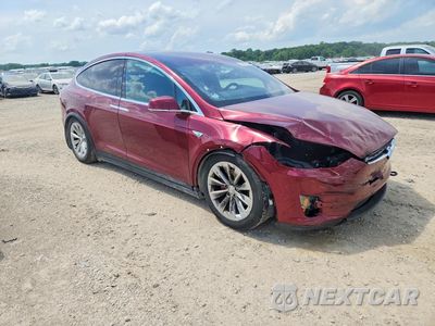 Czwarte zdjęcie samochodu z boku: 2016 TESLA MODEL X VIN:5YJXCAE46GFS02683 - miniatura