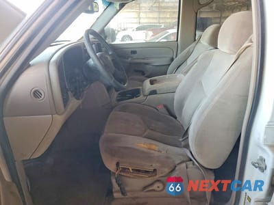 Zdjęcie 7 z 13 samochodu: 2004 GMC YUKON VIN:1GKEC13V24R209689 - miniatura