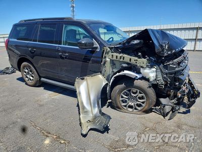 Czwarte zdjęcie samochodu z boku: 2025 FORD EXPED 4X4 VIN:1FMJU1J80SEA59537 - miniatura