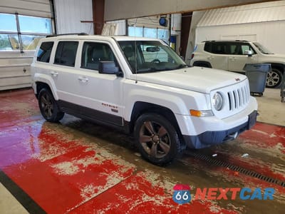 Czwarte zdjęcie samochodu z boku: 2016 JEEP PATRIOT SPORT VIN:1C4NJRBB4GD695236 - miniatura