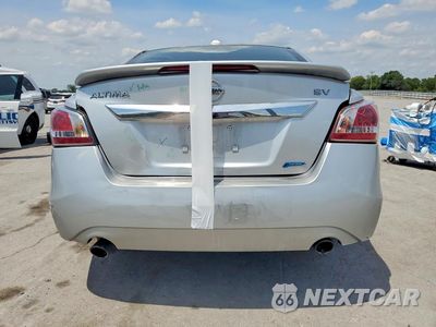 Zdjęcie 6 z 12 samochodu: 2015 NISSAN ALTIMA 2.5 S VIN:1N4AL3AP2FC126365 - miniatura