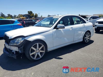 2014 MERCEDES-BENZ C 250 WDDGF4HBXEG245306 - główne zdjęcie licytacji z USA - miniatura
