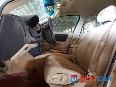 Zdjęcie 7 z 12 samochodu: 2005 CADILLAC SRX VIN:1GYEE637650225236 - miniatura