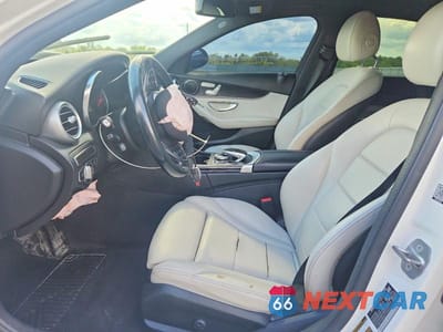 Zdjęcie 7 z 13 samochodu: 2018 MERCEDES-BENZ C 300 4MATIC VIN:55SWF4KB8JU275647 - miniatura
