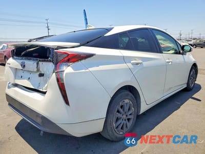 Trzecie zdjęcie samochodu z tyłu: 2017 TOYOTA PRIUS TWO VIN:JTDKBRFUXH3553945 - miniatura