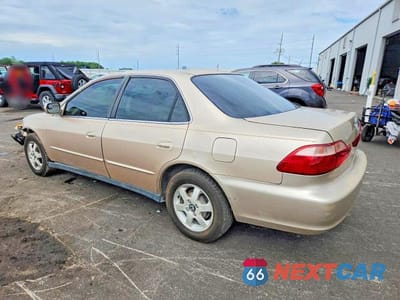 Drugie zdjęcie samochodu z przodu: 2000 HONDA ACCORD SE VIN:1HGCG5675YA103478 - miniatura