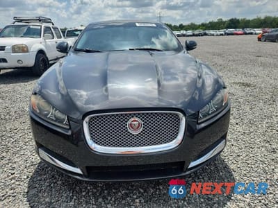 Piąte zdjęcie samochodu w środku: 2015 JAGUAR XF 2.0T PREMIUM VIN:SAJWA0FS9FPU78984 - miniatura