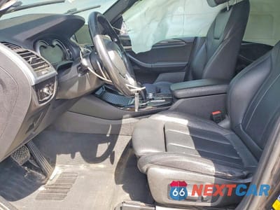 Zdjęcie 7 z 13 samochodu: 2018 BMW X3 XDRIVE30I VIN:5UXTR9C50JLC79112 - miniatura