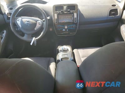 Zdjęcie 8 z 13 samochodu: 2017 NISSAN LEAF SV VIN:1N4BZ0CPXHC305738 - miniatura