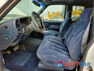 Zdjęcie 7 z 12 samochodu: 1998 GMC SIERRA C1500 VIN:1GTEC19W8WE502390 - miniatura