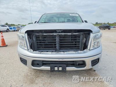 Piąte zdjęcie samochodu w środku: 2017 NISSAN TITAN S VIN:1N6AA1EK2HN518012 - miniatura