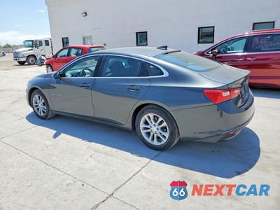 Drugie zdjęcie samochodu z przodu: 2017 CHEVROLET MALIBU LT VIN:1G1ZE5ST3HF203169 - miniatura