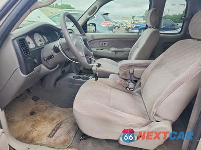 Zdjęcie 7 z 12 samochodu: 2004 TOYOTA TACOMA XTRACAB VIN:5TEVL52N54Z309231 - miniatura