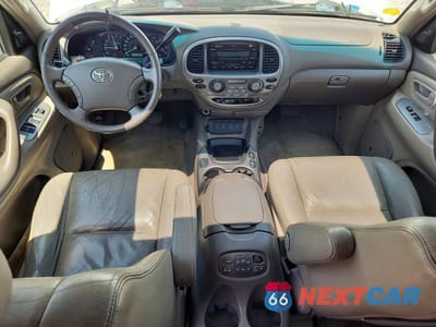 Zdjęcie 8 z 13 samochodu: 2005 TOYOTA SEQUOIA LIMITED VIN:5TDBT48A45S252164 - miniatura