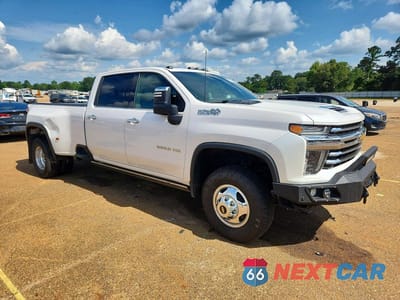 Czwarte zdjęcie samochodu z boku: 2022 CHEVROLET SILVERADO K3500 HIGH COUNTRY VIN:1GC4YVEY2NF193892 - miniatura