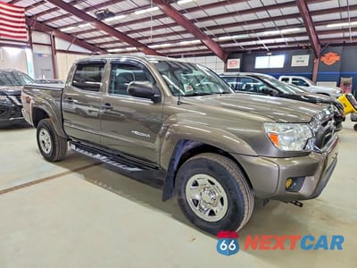 Czwarte zdjęcie samochodu z boku: 2013 TOYOTA TACOMA DOUBLE CAB VIN:3TMLU4EN2DM127347 - miniatura