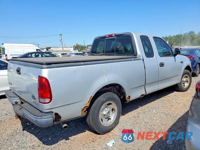 Trzecie zdjęcie samochodu z tyłu: 2002 FORD F-150 VIN:1FTRX17242NB29395 - miniatura