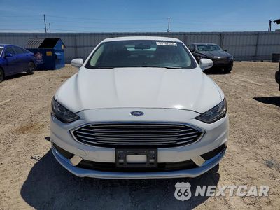Piąte zdjęcie samochodu w środku: 2017 FORD FUSION VIN:3FA6P0HDXHR305066 - miniatura