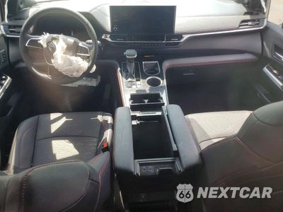Zdjęcie 8 z 14 samochodu: 2025 TOYOTA SIENNA XSE 7-PASSENGER VIN:5TDCSKFC9SS218359 - miniatura