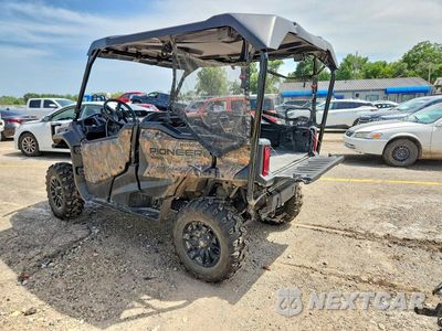 Trzecie zdjęcie samochodu z tyłu: 2023 HONDA PIONEER 1000 UTILITY VEHICLE VIN:1HFVE04W8P4700038 - miniatura