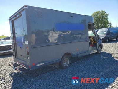 Trzecie zdjęcie samochodu z tyłu: 2021 FORD TRANSIT DELIVERY TRUCK VIN:1FDDF6P80MKA57495 - miniatura
