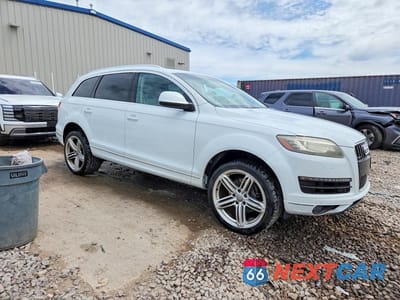 Czwarte zdjęcie samochodu z boku: 2013 AUDI Q7 PREMIUM PLUS VIN:WA1LMAFE4DD005298 - miniatura
