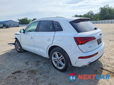 Drugie zdjęcie samochodu z przodu: 2025 AUDI Q5 E PREMIUM 55 VIN:WA1G2BFY5S2060004 - miniatura