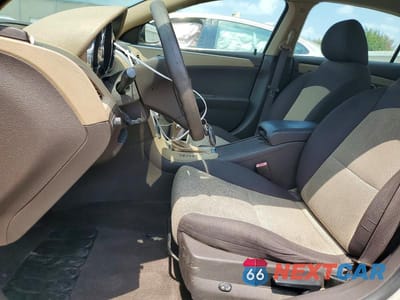 Zdjęcie 7 z 12 samochodu: 2010 CHEVROLET MALIBU LS VIN:1G1ZA5EB2AF111992 - miniatura