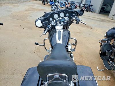 Zdjęcie 6 z 8 samochodu: 2007 HARLEY-DAVIDSON FLHX VIN:1HD1KB4127Y716955 - miniatura