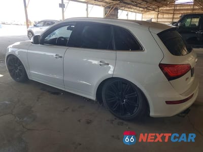 Drugie zdjęcie samochodu z przodu: 2014 AUDI SQ5 PRESTIGE VIN:WA1VGAFP7EA112429 - miniatura