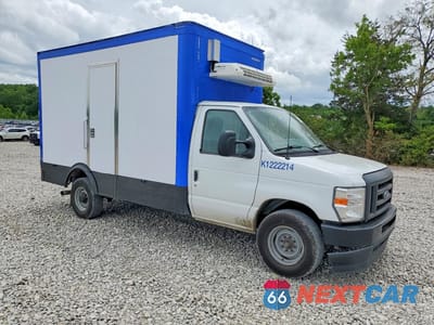 Czwarte zdjęcie samochodu z boku: 2024 FORD E350 REFRIGERATED BOX TRUCK VIN:1FDWE3FN7RDD00782 - miniatura