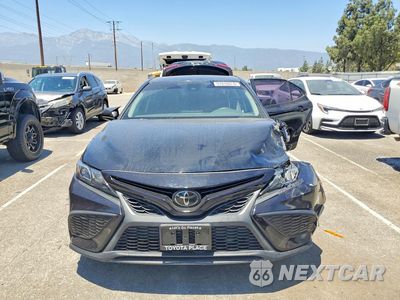 Piąte zdjęcie samochodu w środku: 2023 TOYOTA CAMRY SE VIN:4T1G11AKXPU735777 - miniatura
