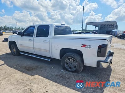 Drugie zdjęcie samochodu z przodu: 2011 CHEVROLET SILVERADO K1500 LTZ VIN:3GCPKTE34BG258176 - miniatura