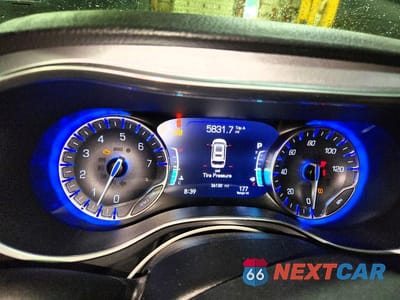 Zdjęcie 9 z 13 samochodu: 2025 CHRYSLER PACIFICA LIMITED VIN:2C4RC1GG3SR566427 - miniatura