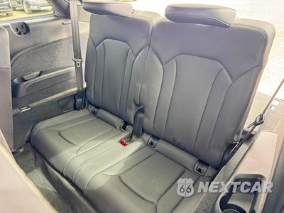Zdjęcie 7 z 11 samochodu: 2020 AUDI Q7 PREMIUM VIN:WA1AXAF79LD005876 - miniatura