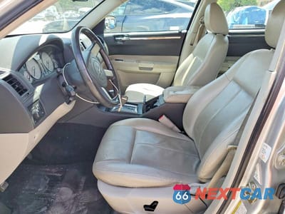 Zdjęcie 7 z 12 samochodu: 2007 CHRYSLER 300 TOURING VIN:2C3KA53G47H632652 - miniatura